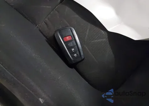 2019 Toyota Rav4 Xle из США, поврежденный, VIN 2T3P1RFV4KW038039